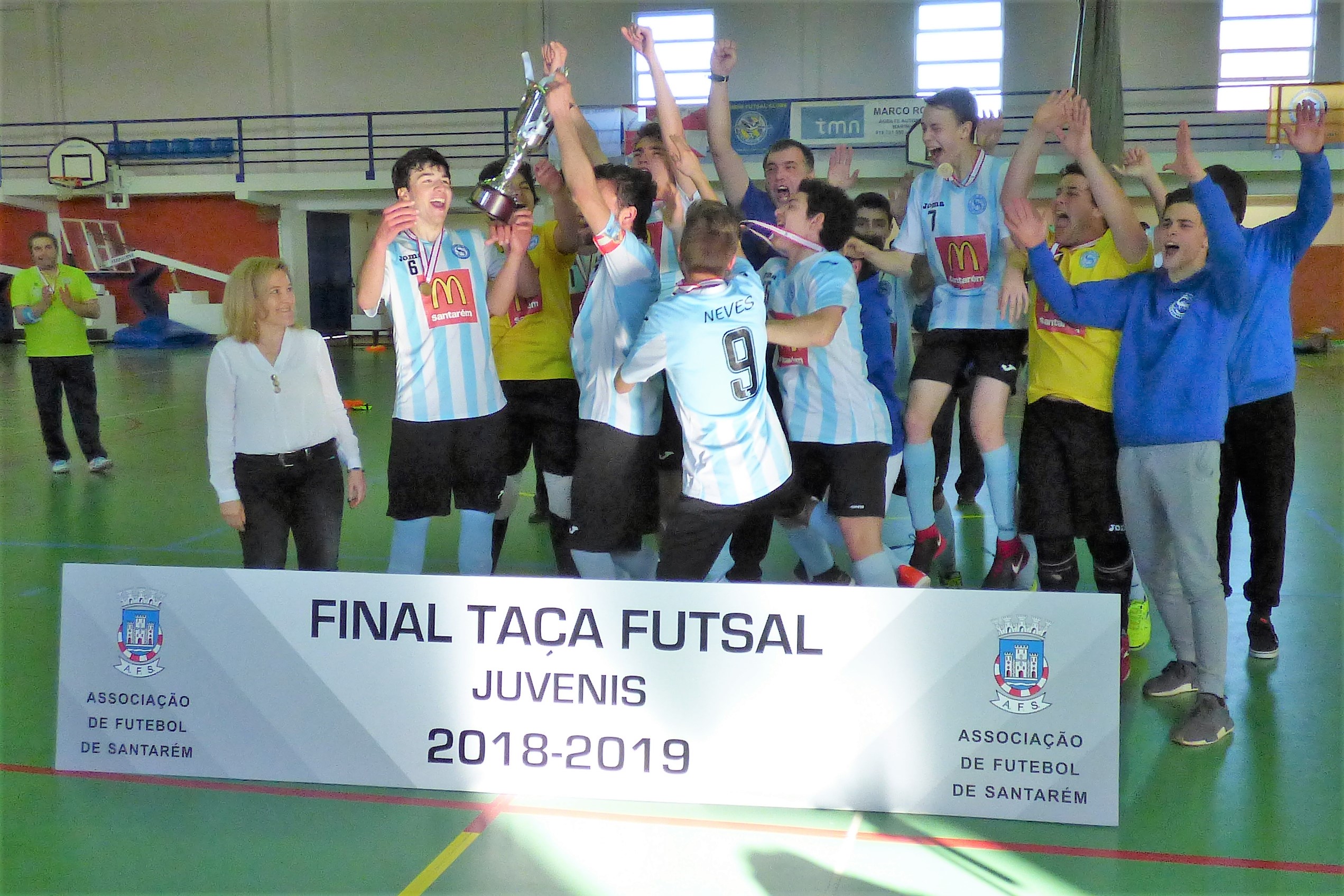 Vitória Clube de Santarém vence a Taça de Futsal Juvenis Masculinos